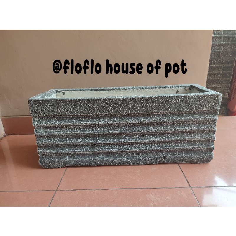 pot semen panjang minimalis Panjang 60 cm lebar 20 tinggi 25cm