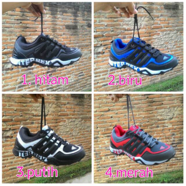 harga adidas traxion