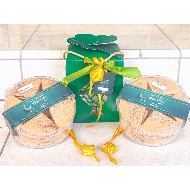 

Paket Hampers Lebaran Semprong 2 Toples | Kue Lebaran | Hampers Lebaran