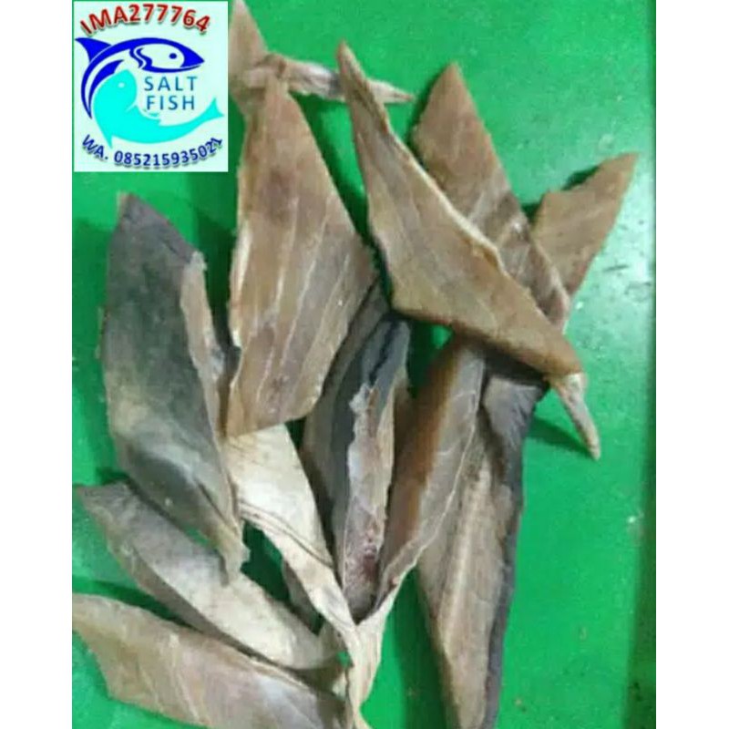 

Ikan asin cucut potong 1kg