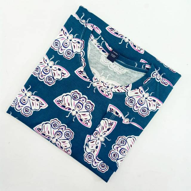 KAOS MOTIF KUPU KUPU