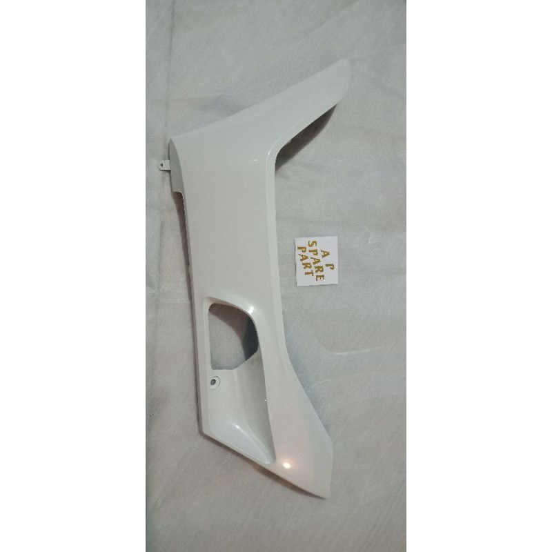 Cover L floor pcx 150 lokal k97