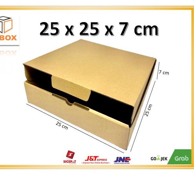 

(10pcs) Kardus 25x25x7 cm...Die Cut untuk kotak baju- Aksesoris- dll,