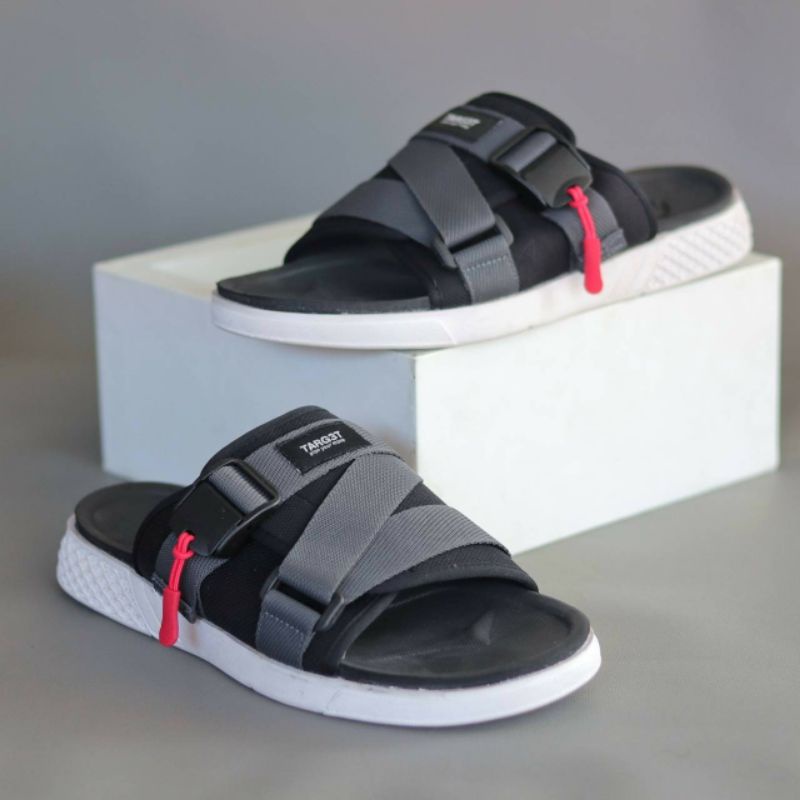 Sandal Pria Casual Terbaru Ringan Anti Slip Sendal Slide Santai Traveling Kekinian Keren