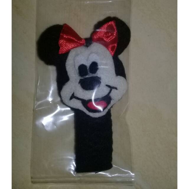 

Hiasan pensil dari kain planel cocok untuk souvenir