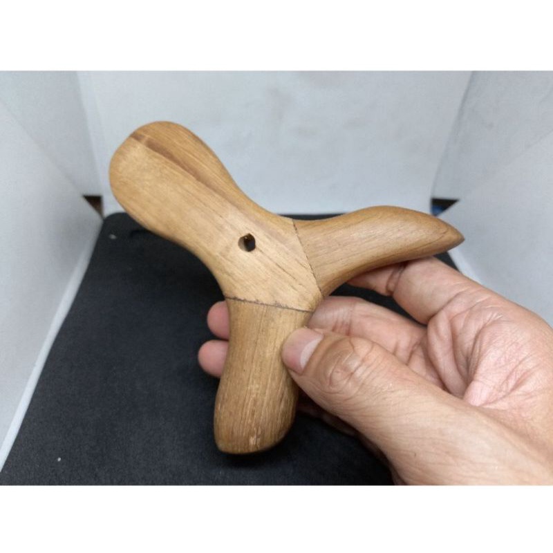 COD ALAT PIJAT REFLEKSI KAYU SEGITIGA - TERAPI REFLEKSI KAYU