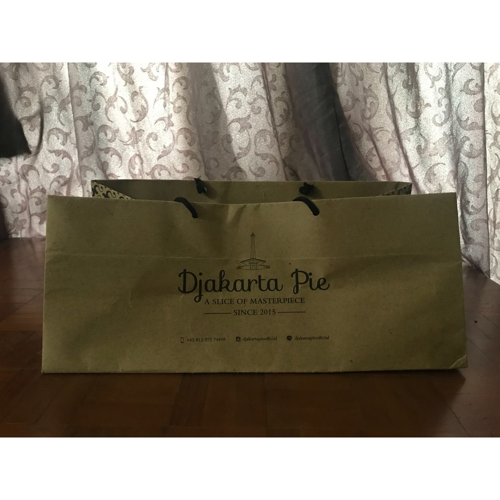 

Paperbag Djakarta Pie