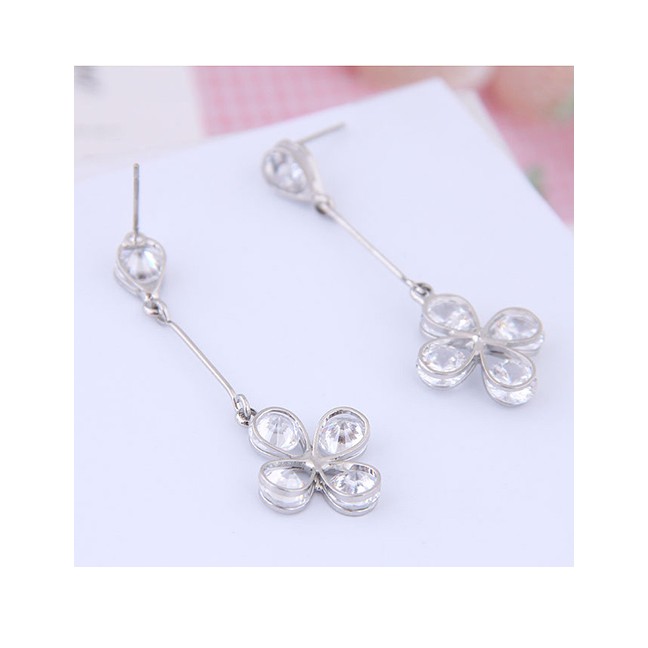 LRC Anting Tusuk Fashion Silver Metal Clover Zircon Earrings Copper A59227