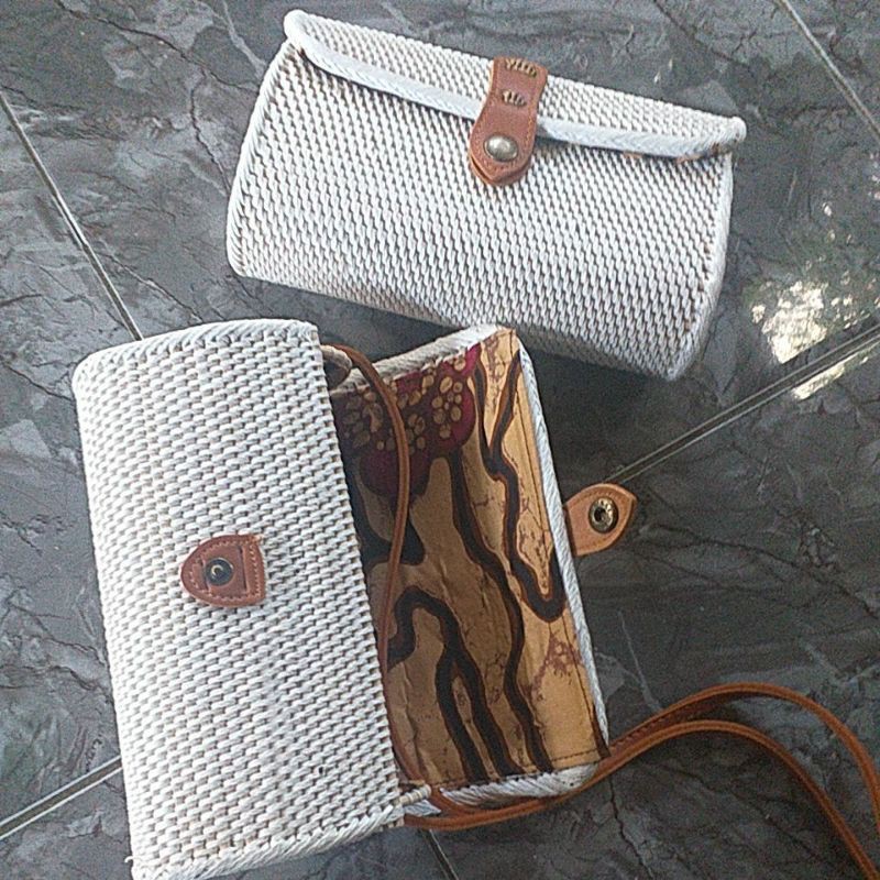 Tas rotan dompet