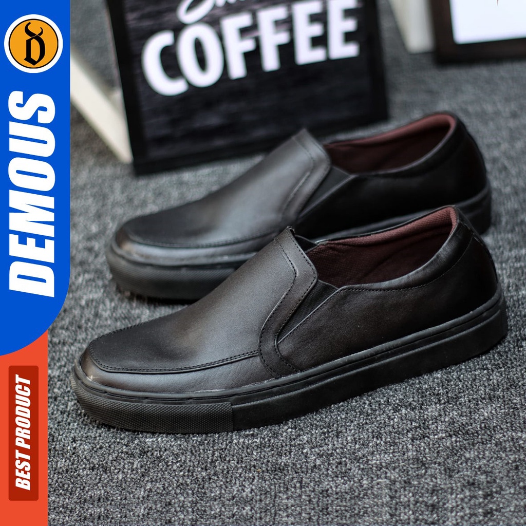 DEMOUS Yamca - Sepatu Casual Slip On Pria Kulit Asli