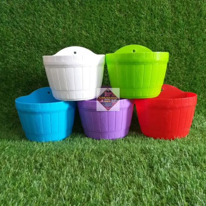 pot bunga tanaman dinding motif gentong kayu warna warni 18cm