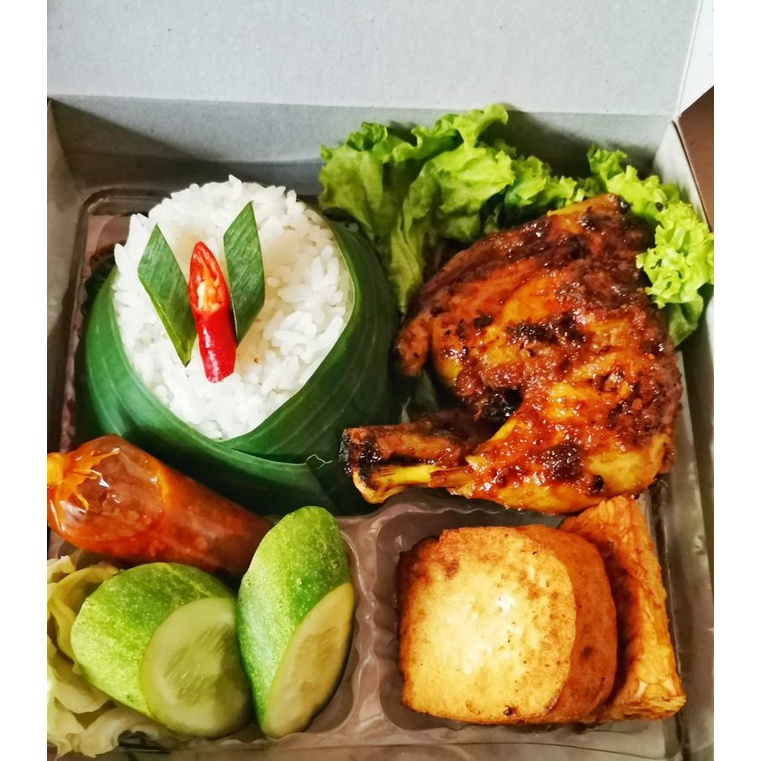 

Minimal Order 10 box Nasi Box Paket Menu Bervariasi ayam bakar, kremes, lada hitam, cabe ijo, geprek