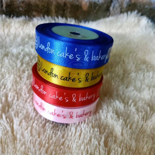 

PITA SATIN - Pita Kue - Pita Cake - Pita Kado Custom