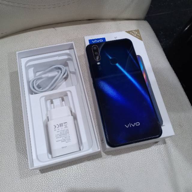 Vivo y15 4/64 second (kondisi 95%)