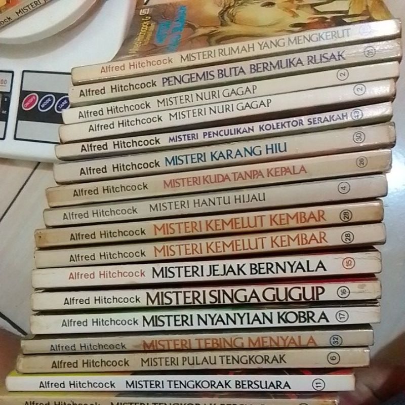 BUKU MISTERI ALFRED HITCHCOCK,BEKAS, ORIGINAL