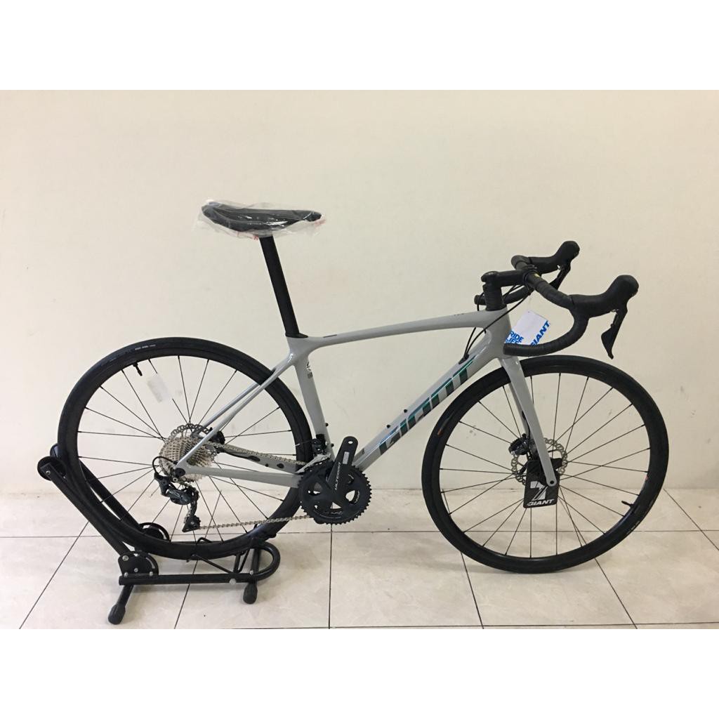 Roadbike Giant Tcr Adv 1 Kom Disc Ukuran S Groupset Ultegra R8020 Speed 2x11s Wheelset Giant Pr2 Ban