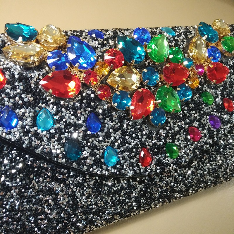 TAS PESTA DIAMOND KONDANGAN KRISTAL SWAROVSKI IMPORT MEWAH CLUTCH WISUDA PREMIUM MURAH MAC 80 HANDBAG HAND BAG TENTENG SELEMPANG SLEMPANG SLING BAG JINJING TALI RANTAI WANITA CEWEK CEWE PEREMPUAN TERBARU KEKINIAN MEWAH ELEGAN CANTIK IMPORT