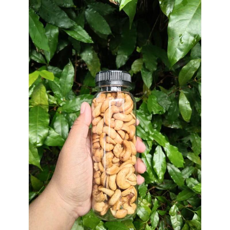 

Kacang Mete Kemasan Botol 250ml