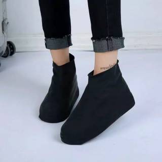 Cover Shoes Jas Pelapis Sepatu Karet Anti Air Hujan