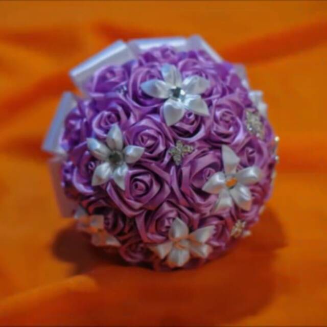 BUKET BUNGA / BUNGA TANGAN PENGANTIN / WEDDING BOUQET