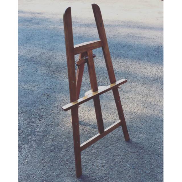 

Easel / Standing Frame