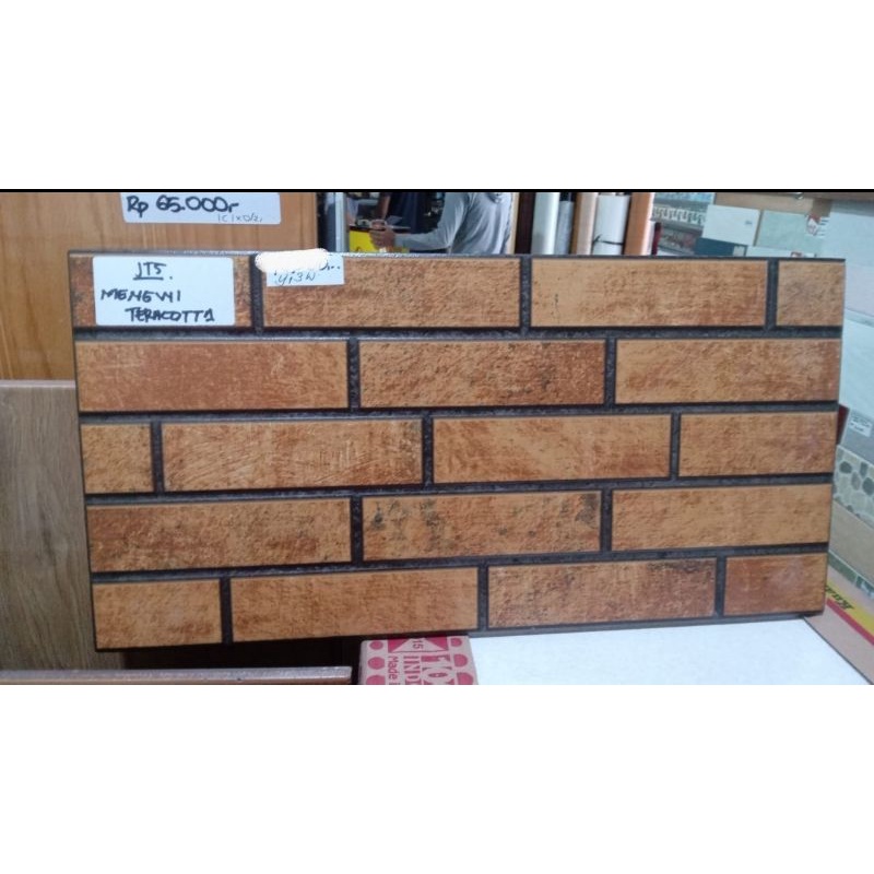 keramik 20x40 dinding taman teras motif bata JTS mengwi teracotta