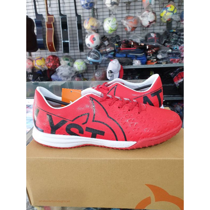 Sepatu Futsal Ortuseight Catalyst Basilisk In