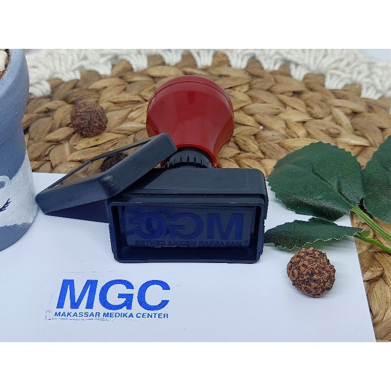 

Stempel Flash Praktis tanpa bantalan