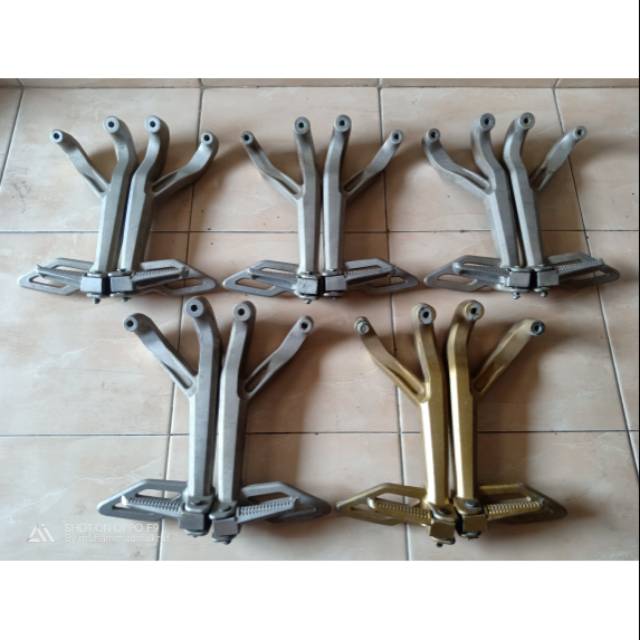 Footstep pijakan belakang Ori R15 V3 Kanan Kiri