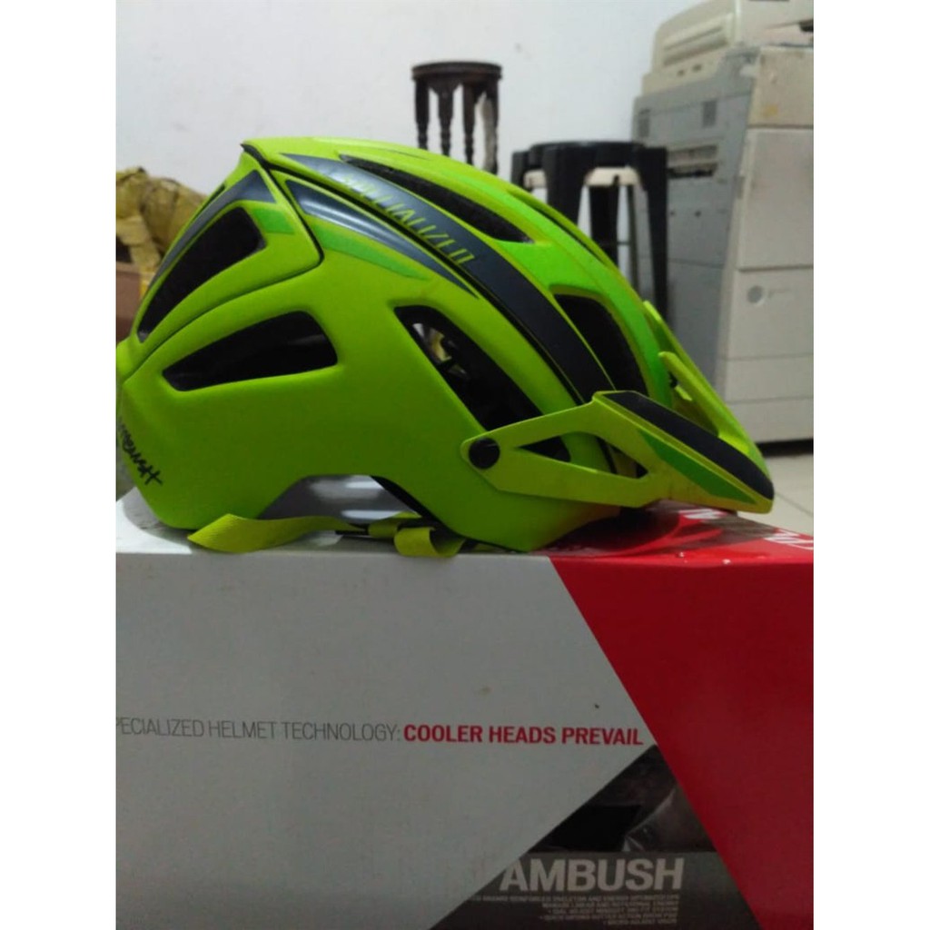 helm sepeda specialized Ambush