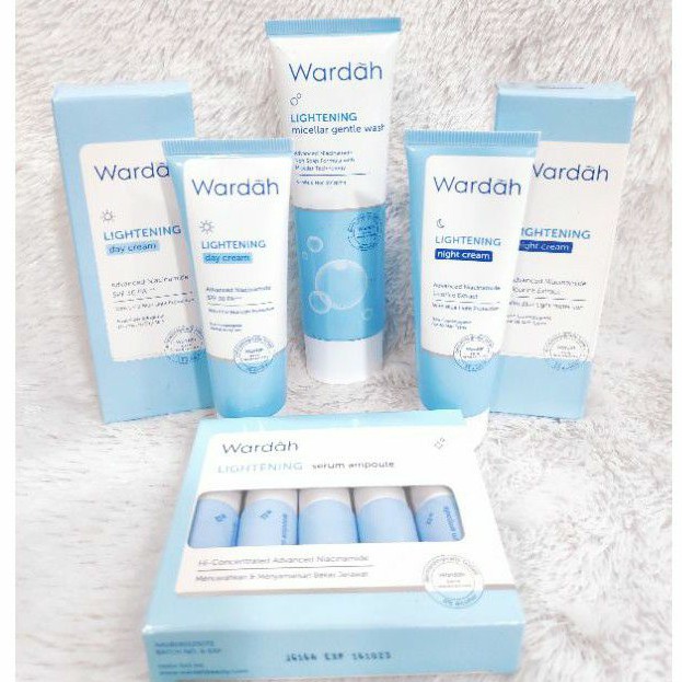 PAKET WARDAH LIGHTENING SERIES TERMURAH