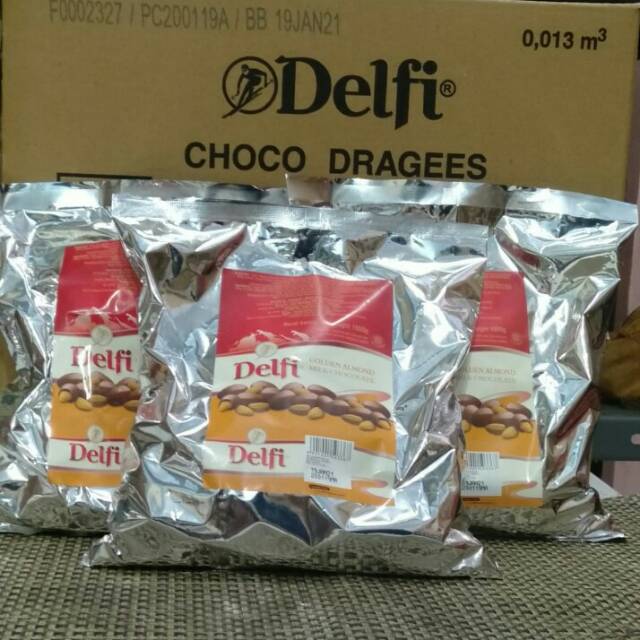 

Coklat Delfi Almond/ Mede