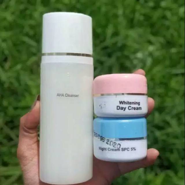 paket krim farma wdc 5% night cream