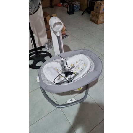 Joie Serina swivel swing natures alphabet preloved like new SUPER BAGUS bekas ayunan bayi