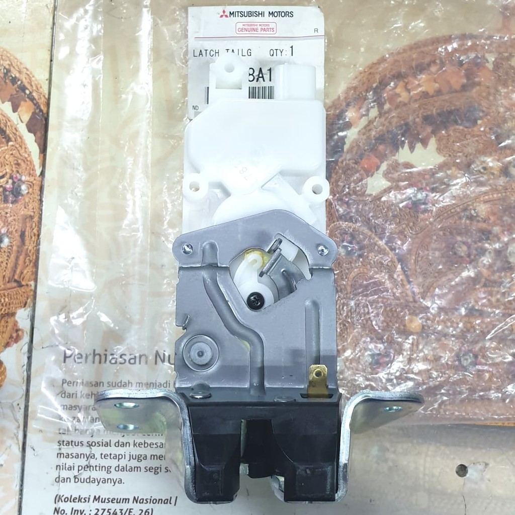 Door Lock Bagasi Asli Mitsubishi Pajero Sport Outlander Grandis