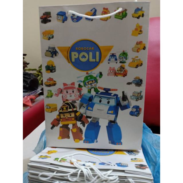 

Tas Kertas Robocar Poli Ulang Tahun