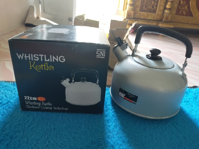 Teko Siul /teko Bunyi Whistling Kettle Maspion Ukuran 24cm&22cm