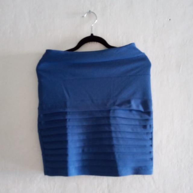 Blue midi skirt preloved