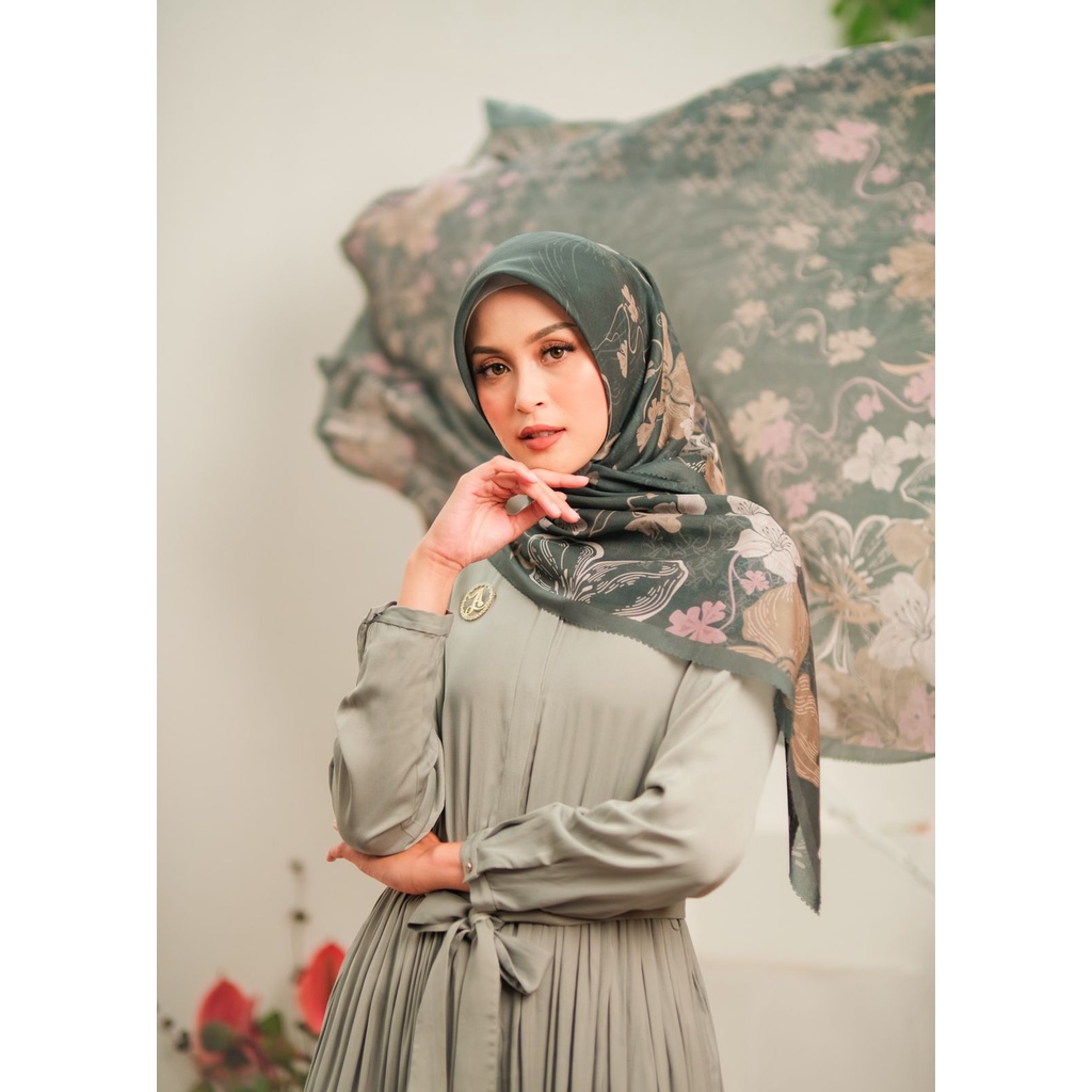 Ayu by Ayu Lestari - The Clover Series in Garbera