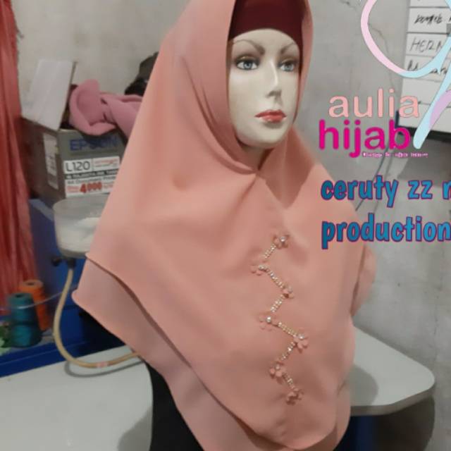 Jilbab Instan 2 Layer Aksen Ceruty by Aulia Hijab