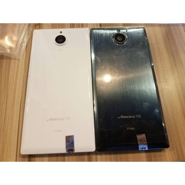 Fujitsu F 04G 4g ram3gb internal 32gb  hp only harga net mulus Ori