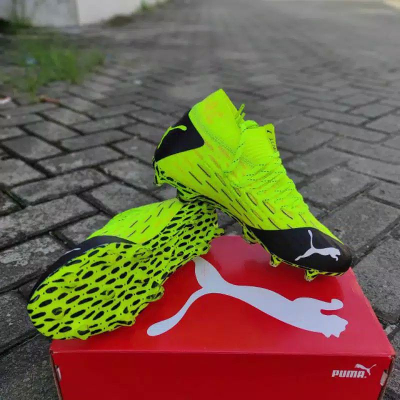 SEPATU BOLA PUMA FUTURE 5.1 NETFIT VOLT BLACK FG
