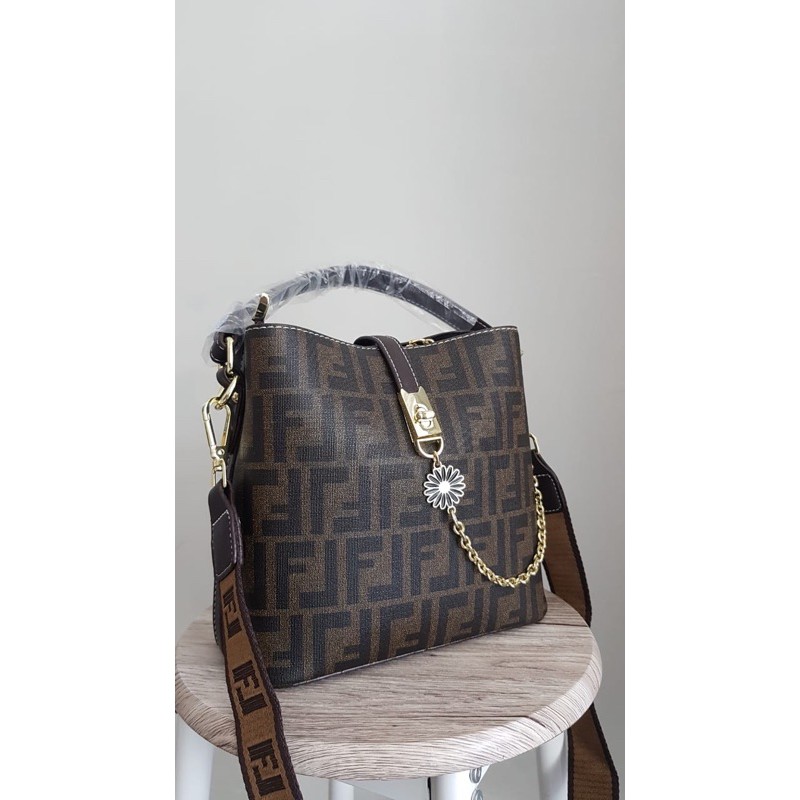 TAS HOBO FENDY || TAS MERK IKAN || TAS FASHION