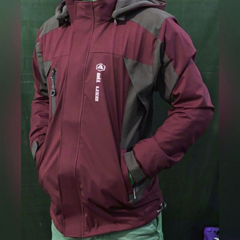 JAKET GUNUNG PRIA OUTDOOR WATERPROOF ORIGINAL ALL USE ANTI AIR-Maroon Mix grey