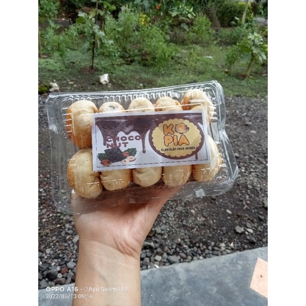 

BAKPIA COKLAT KACANG