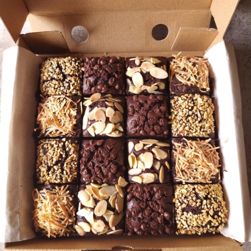 

Mixxy Brownies 20x20 Belgian Dark Chocolate