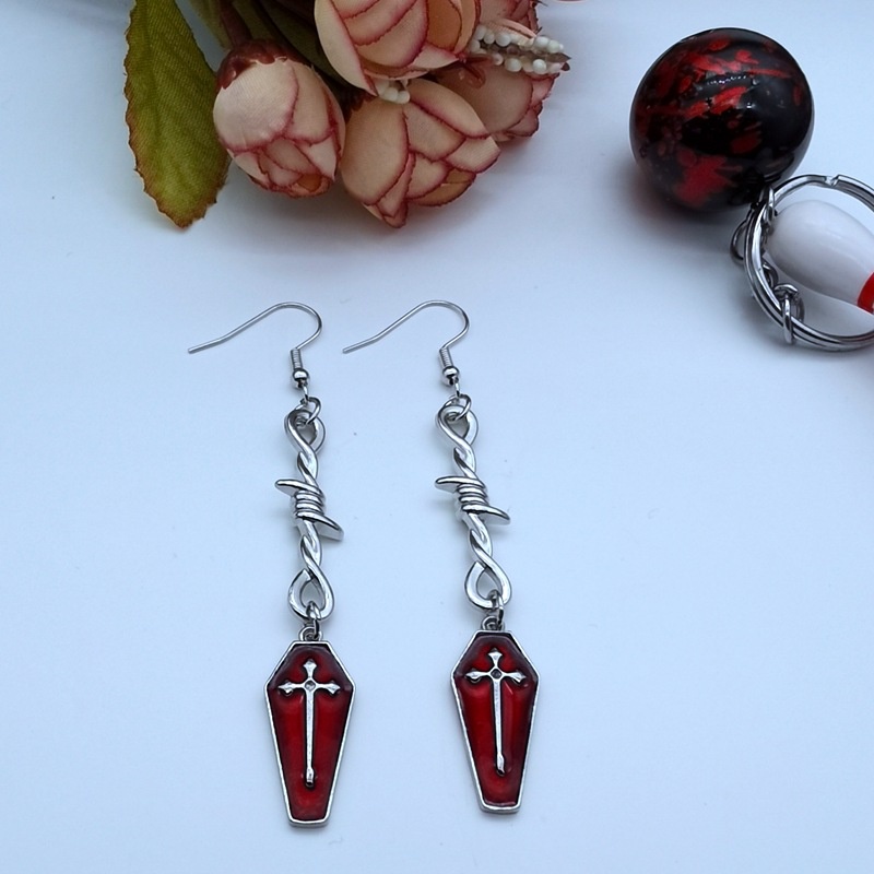 Anting Model Kelelawar Silang Warna Merah Gaya retro punk Eropa Amerika Untuk Wanita