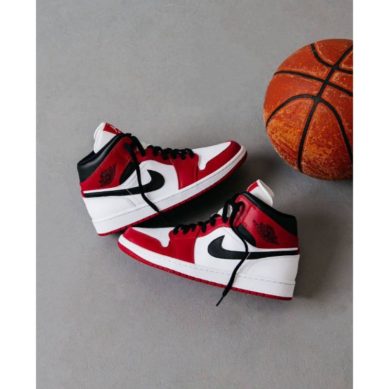 Jordan 1 Mid Chicago 2020