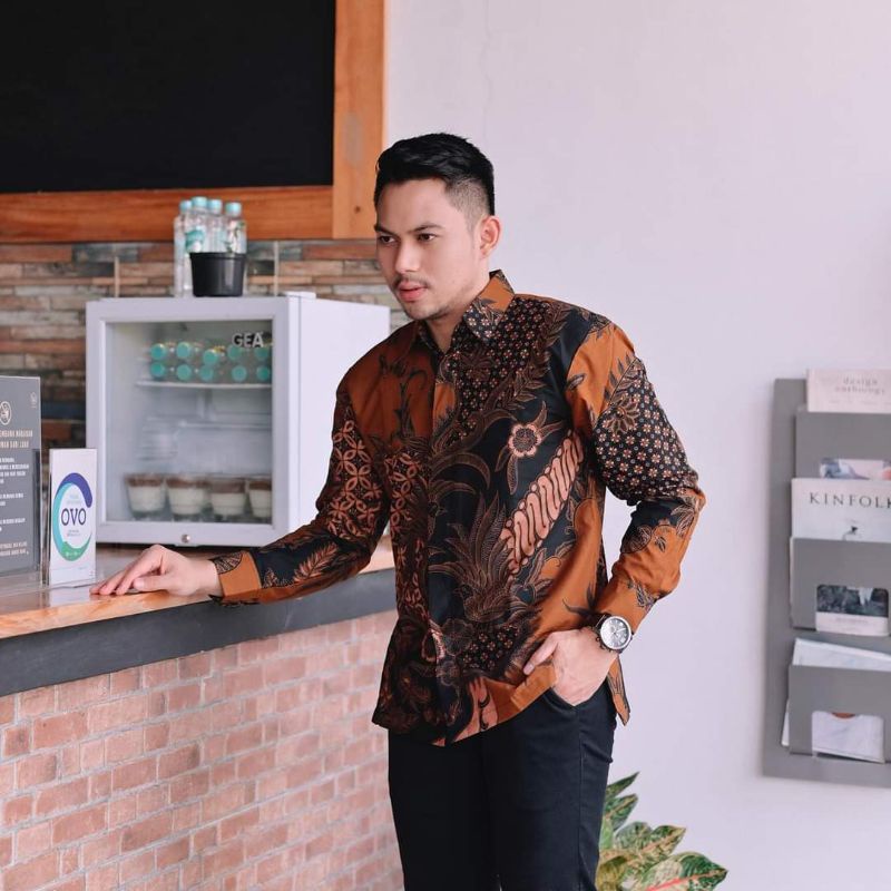 baju kemeja batik solo modern lengan panjang lapis furing remaja pria kantor resmi kasual premium