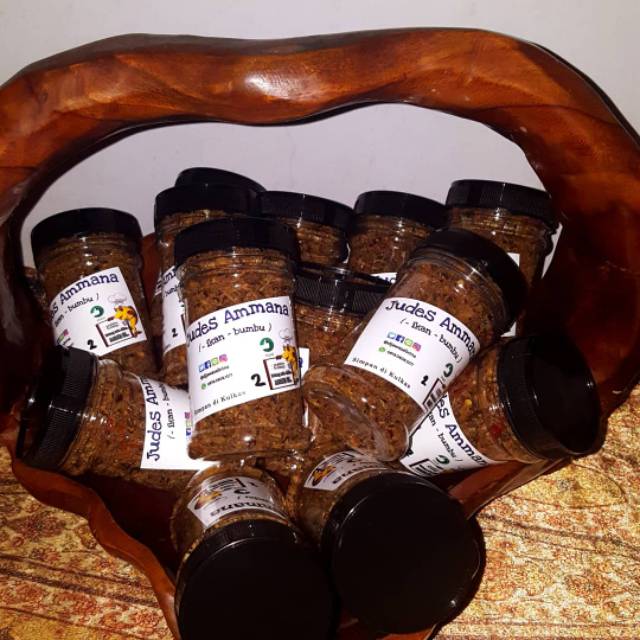 

judesammana sambal ikan .ikan bumbu